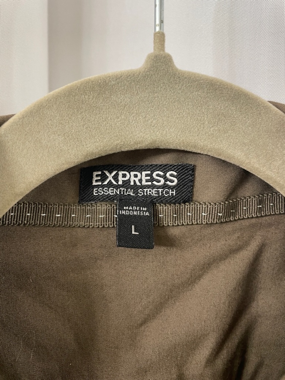 Express Women's Olive Green Button-Down Shirt - Picture 2 of 4